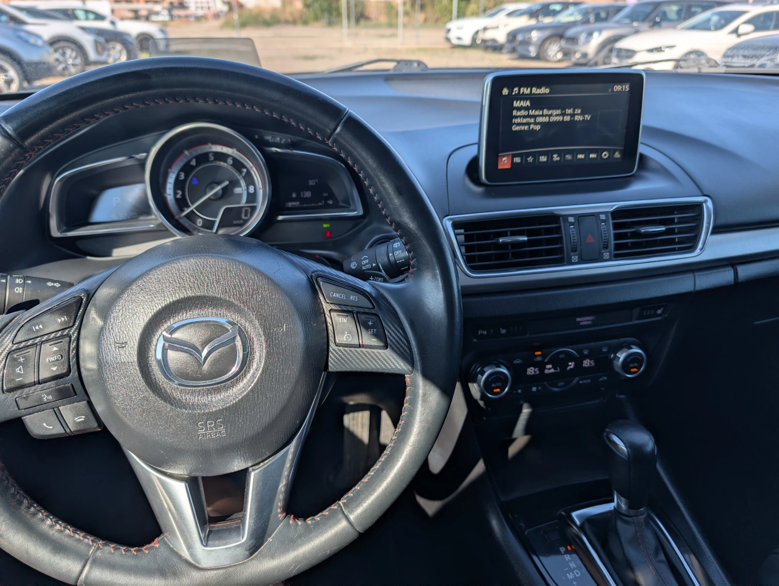 Mazda 3 2.0i Skyactive, снимка 8 - Автомобили и джипове - 55474787