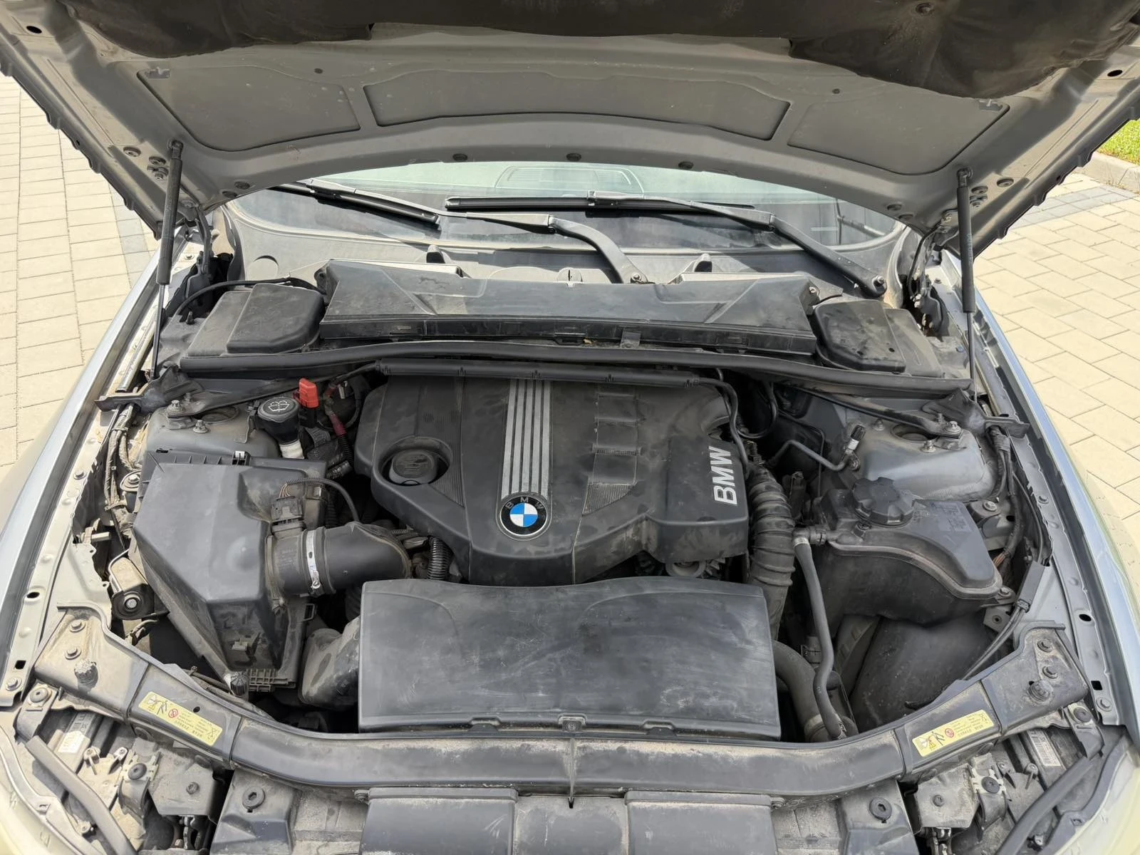 BMW 320, снимка 15 - Автомобили и джипове - 55515510
