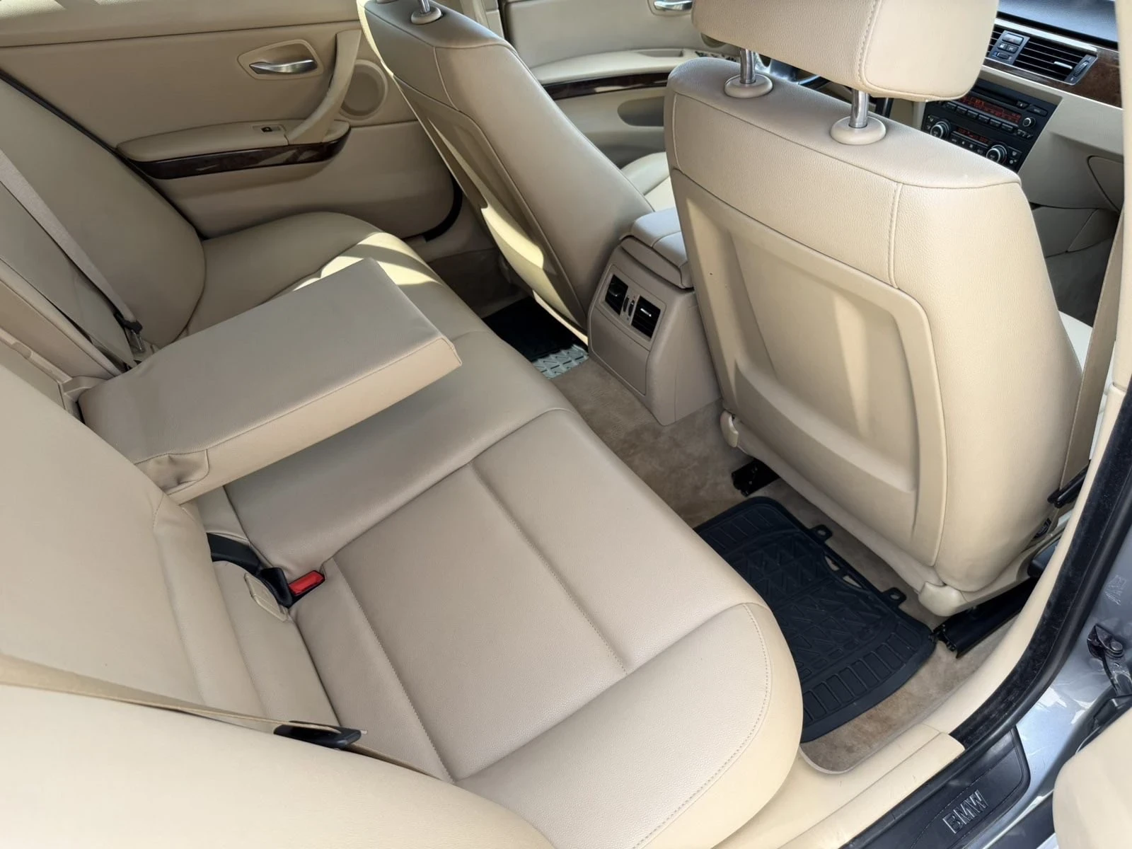 BMW 320, снимка 13 - Автомобили и джипове - 55515510