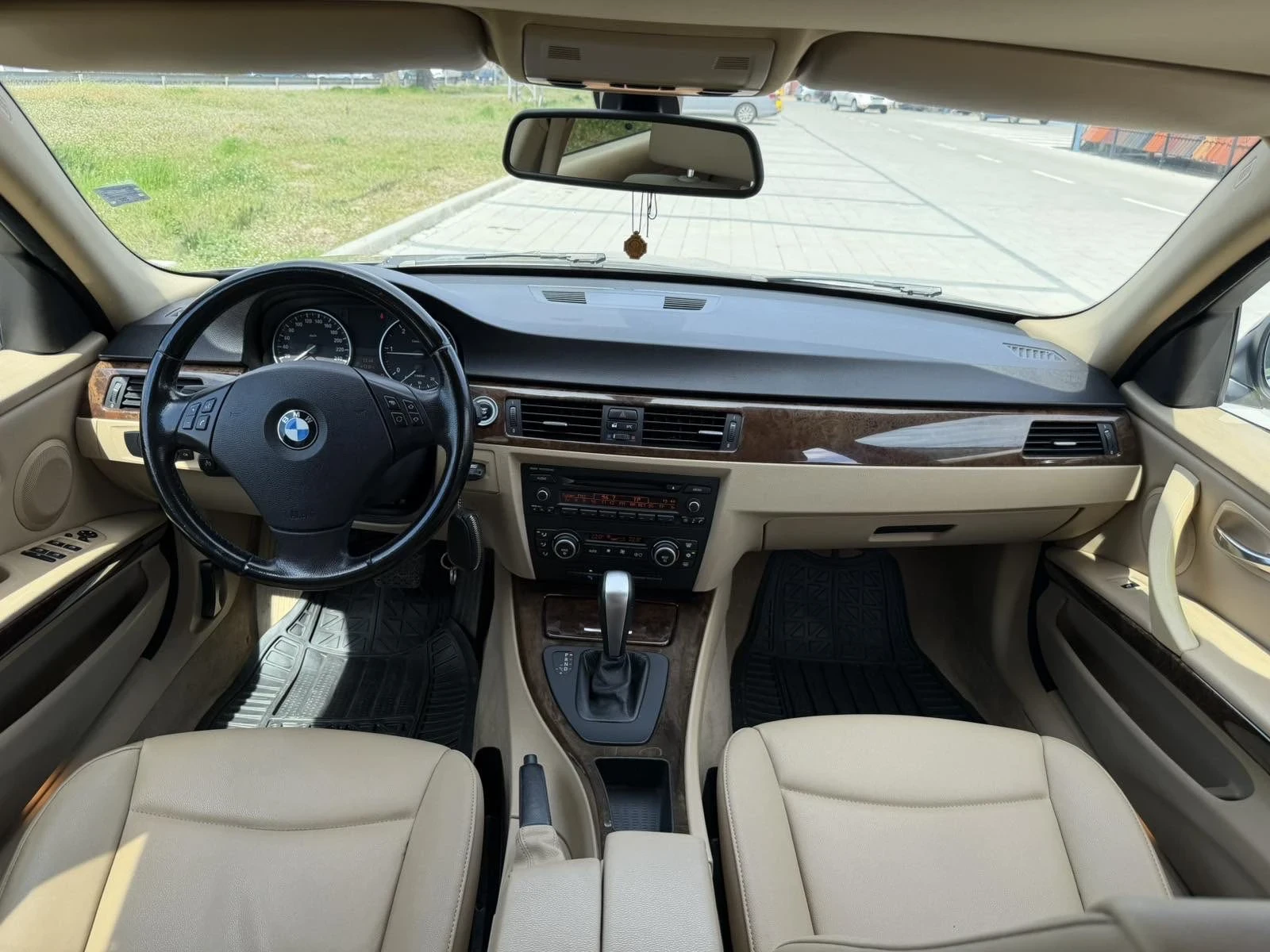 BMW 320, снимка 9 - Автомобили и джипове - 55515510