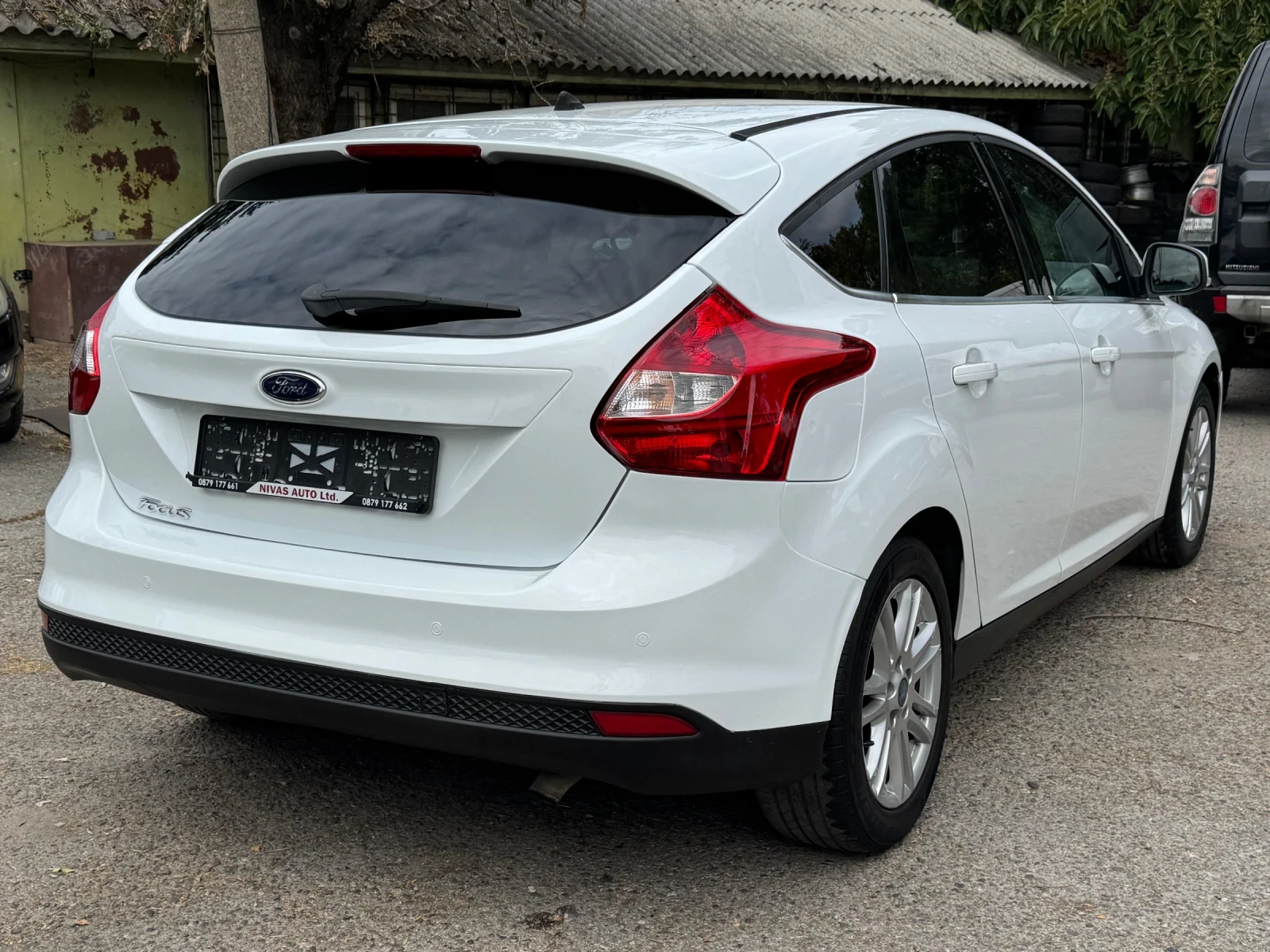 Ford Focus 1.6i ФАБРИЧНЕН ГАЗОВ ИНЖЕКЦИОН, снимка 8 - Автомобили и джипове - 56082422