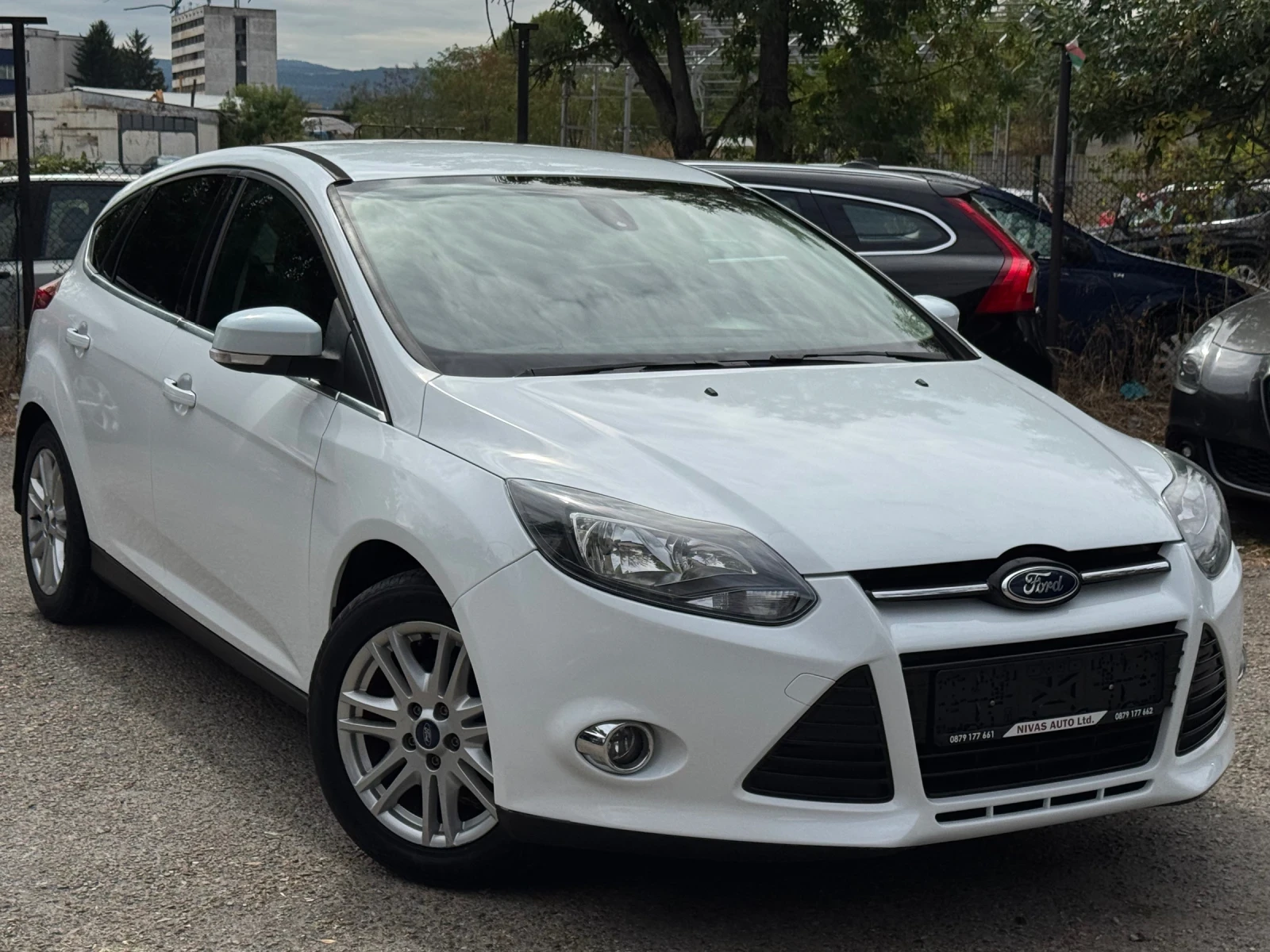Ford Focus 1.6i ФАБРИЧНЕН ГАЗОВ ИНЖЕКЦИОН, снимка 3 - Автомобили и джипове - 56082422