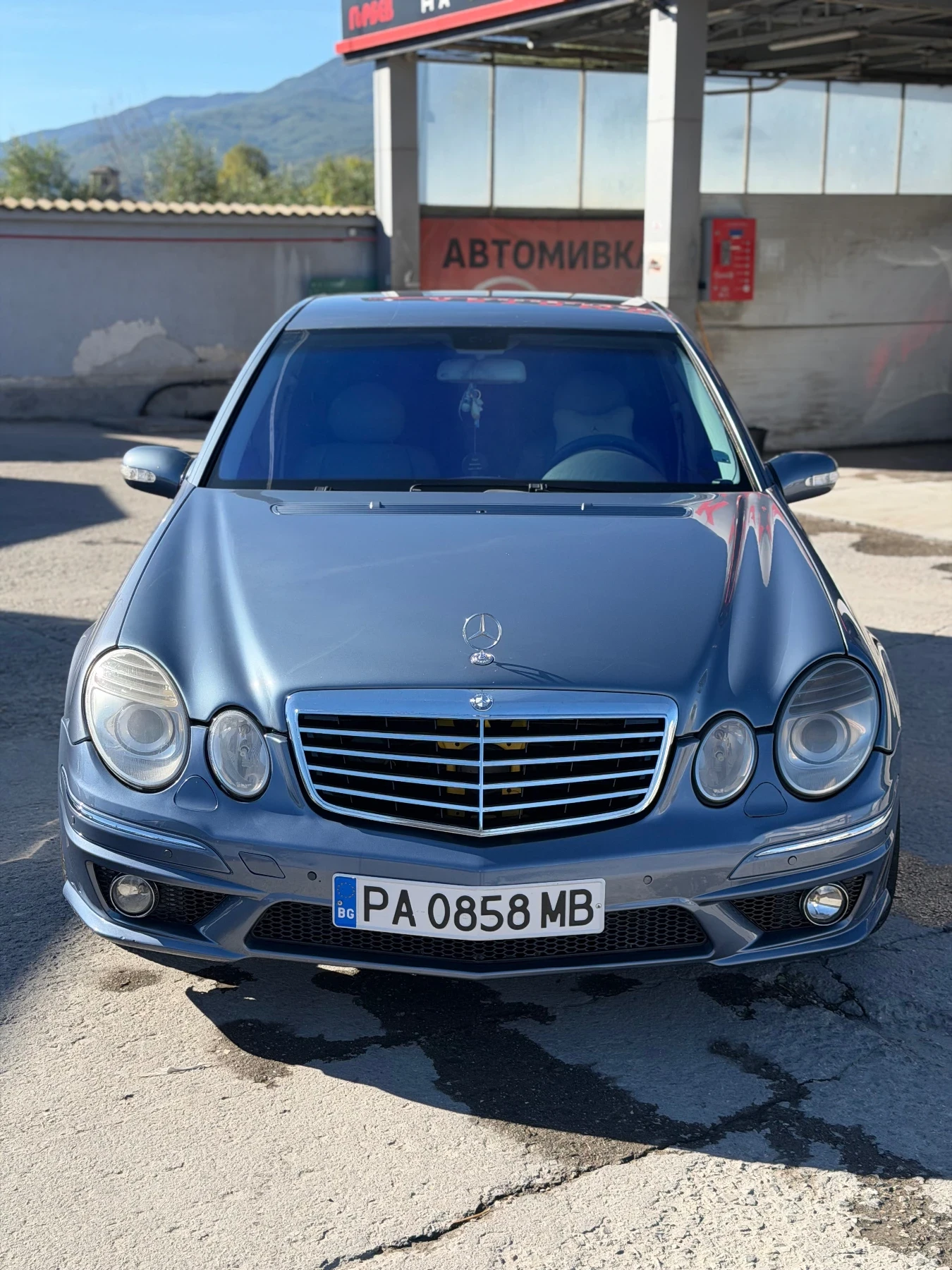 Mercedes-Benz E 320, снимка 2 - Автомобили и джипове - 56344025