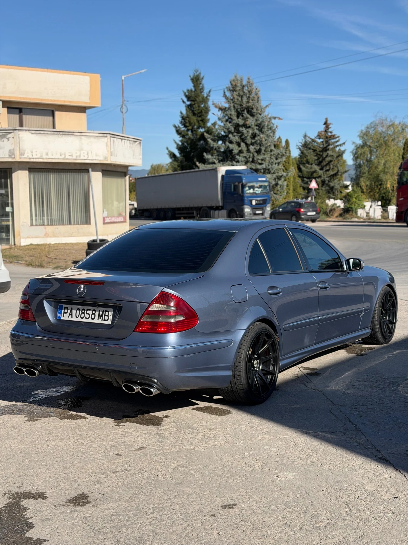 Mercedes-Benz E 320, снимка 6 - Автомобили и джипове - 56344025