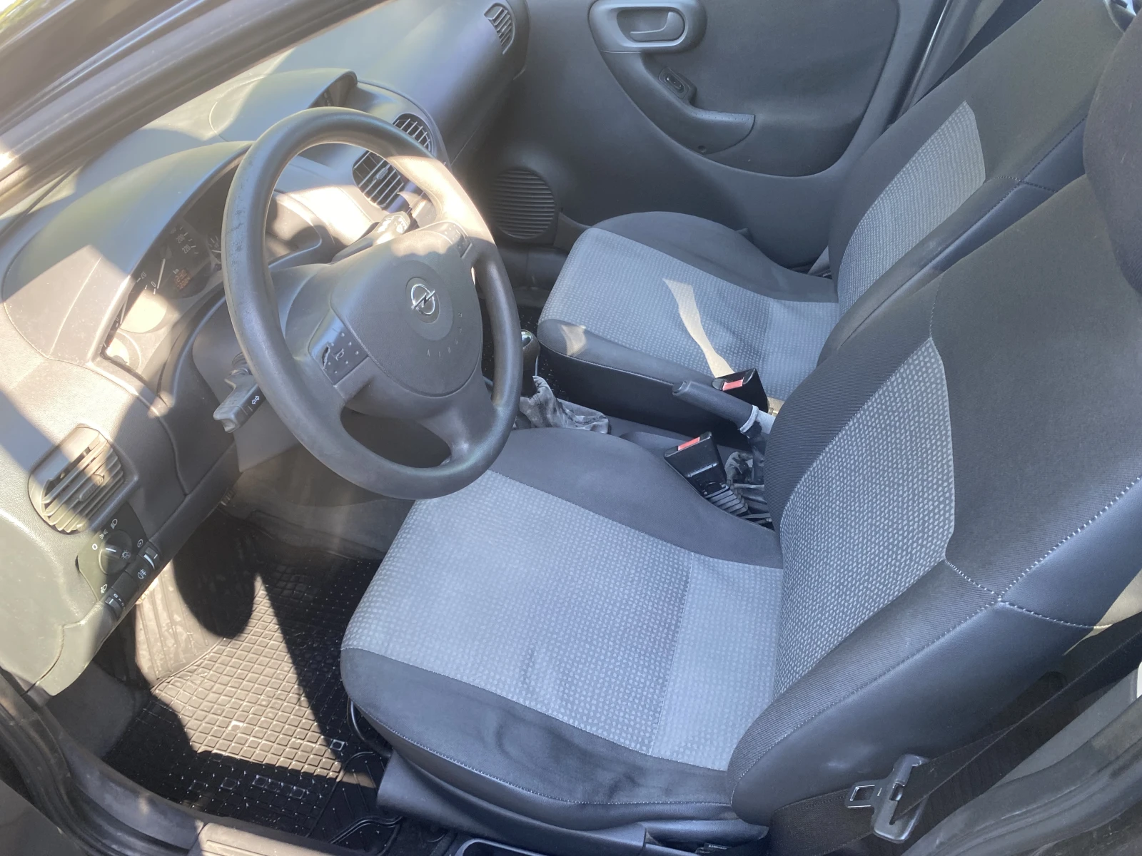 Opel Corsa, снимка 5 - Автомобили и джипове - 56509314