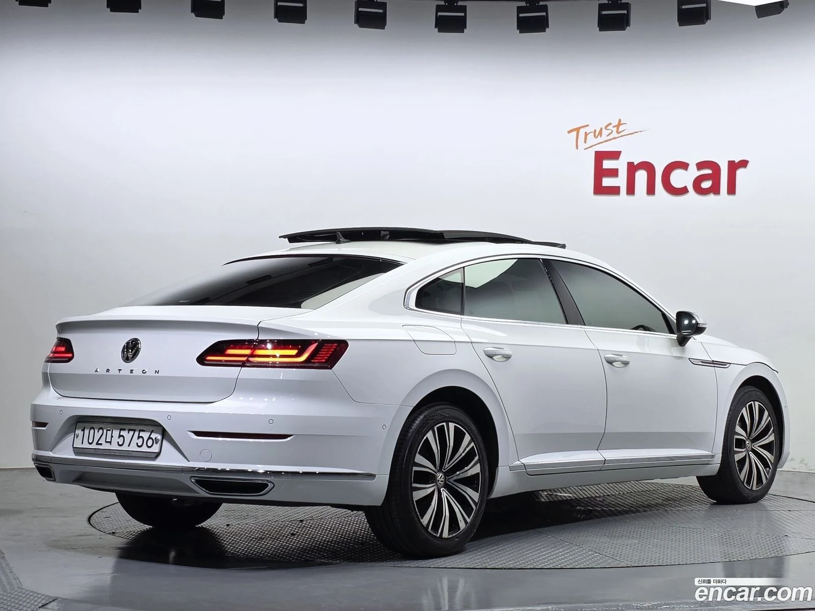 VW Arteon 2.0 TDI Premium, снимка 2 - Автомобили и джипове - 56570539