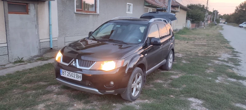 Mitsubishi Outlander, снимка 12 - Автомобили и джипове - 47153812