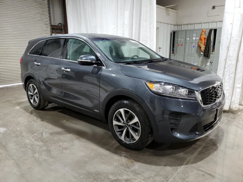 Kia Sorento, снимка 4 - Автомобили и джипове - 49562165