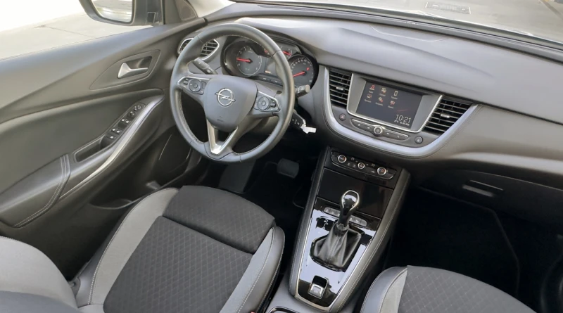 Opel Grandland X 130кс. Autom. 82хил.км.Lane assist Camera, снимка 8 - Автомобили и джипове - 52583453