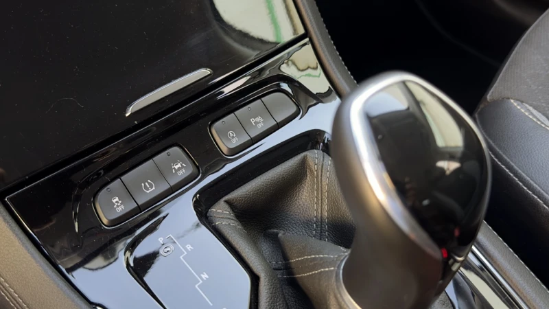 Opel Grandland X 130кс. Autom. 82хил.км.Lane assist Camera, снимка 13 - Автомобили и джипове - 52583453