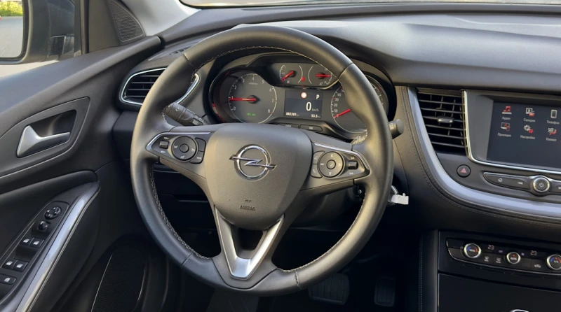 Opel Grandland X 130кс. Autom. 82хил.км.Lane assist Camera, снимка 9 - Автомобили и джипове - 52583453
