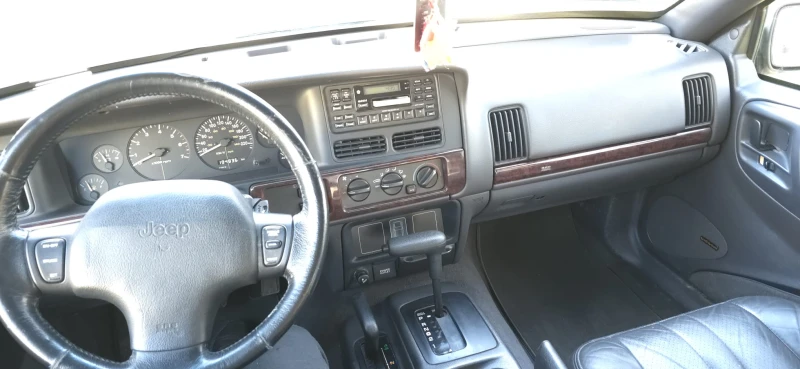 Jeep Grand cherokee Оригинален, снимка 14 - Автомобили и джипове - 52800041