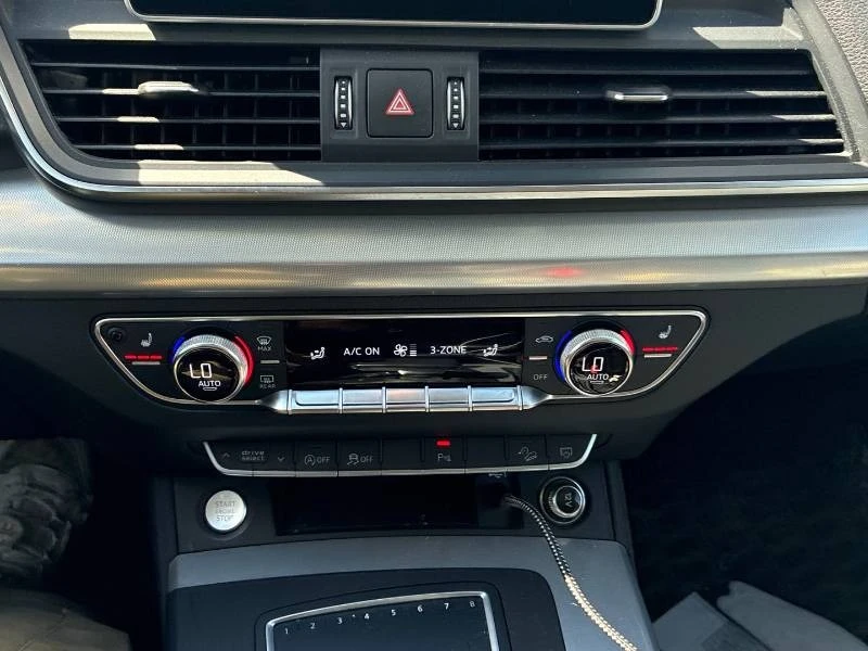 Audi Q5 * Progressiv * ЛИЦЕНЗИРАН ДИЛЪР * CARFAX, снимка 11 - Автомобили и джипове - 55547264