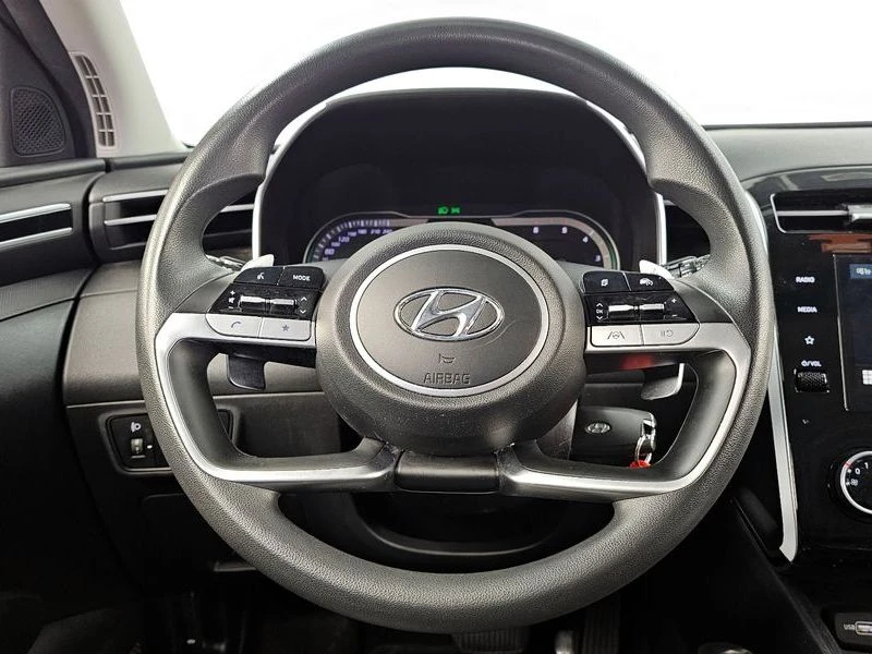 Hyundai Tucson 2.0 Automatic, снимка 9 - Автомобили и джипове - 55658633