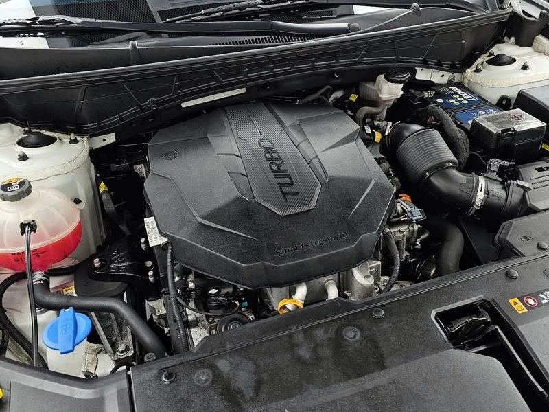 Hyundai Tucson 2.0 Automatic, снимка 17 - Автомобили и джипове - 55658633