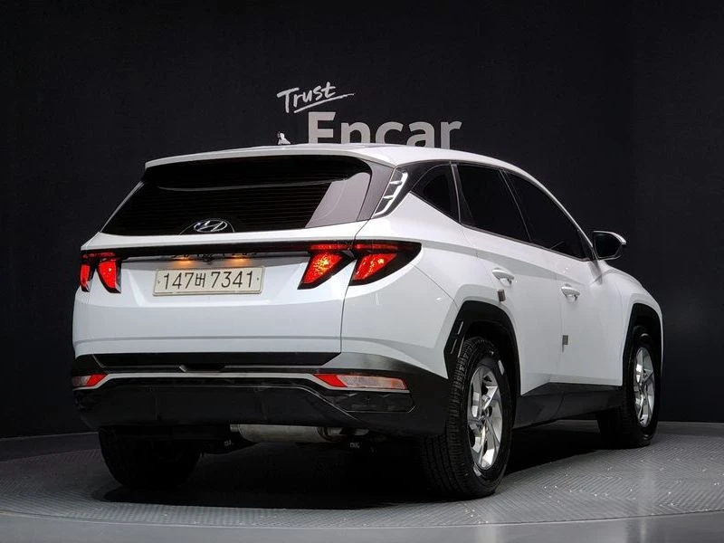 Hyundai Tucson 2.0 Automatic, снимка 3 - Автомобили и джипове - 55658633