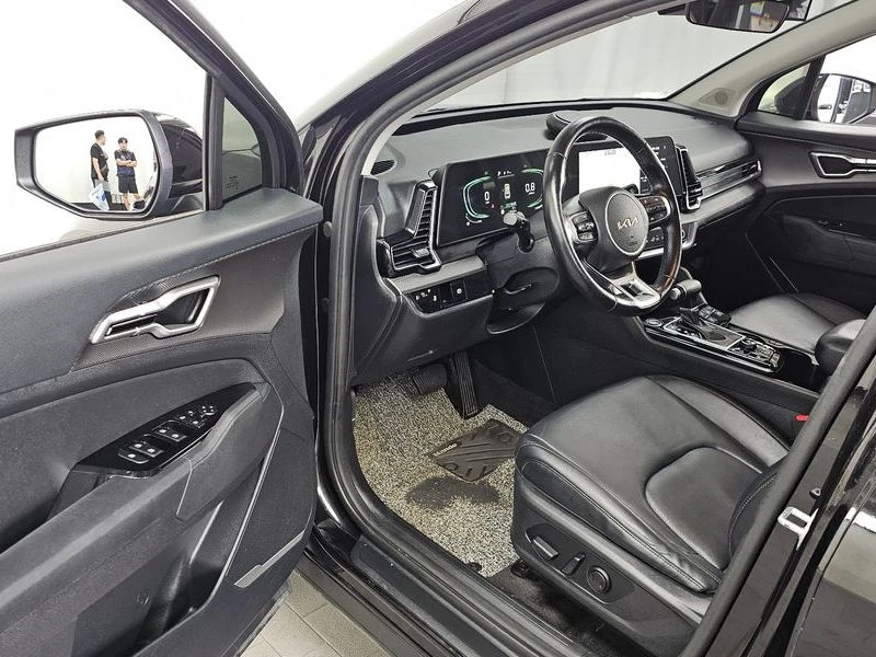 Kia Sportage 2.0 Automatic, снимка 10 - Автомобили и джипове - 55724664