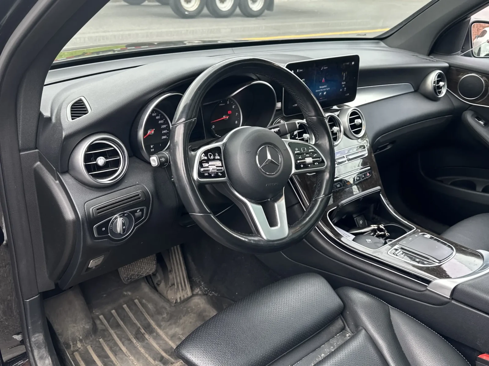 Mercedes-Benz GLC 300 * 4MATIC * CarFax * * АвтоКредит - изображение 6