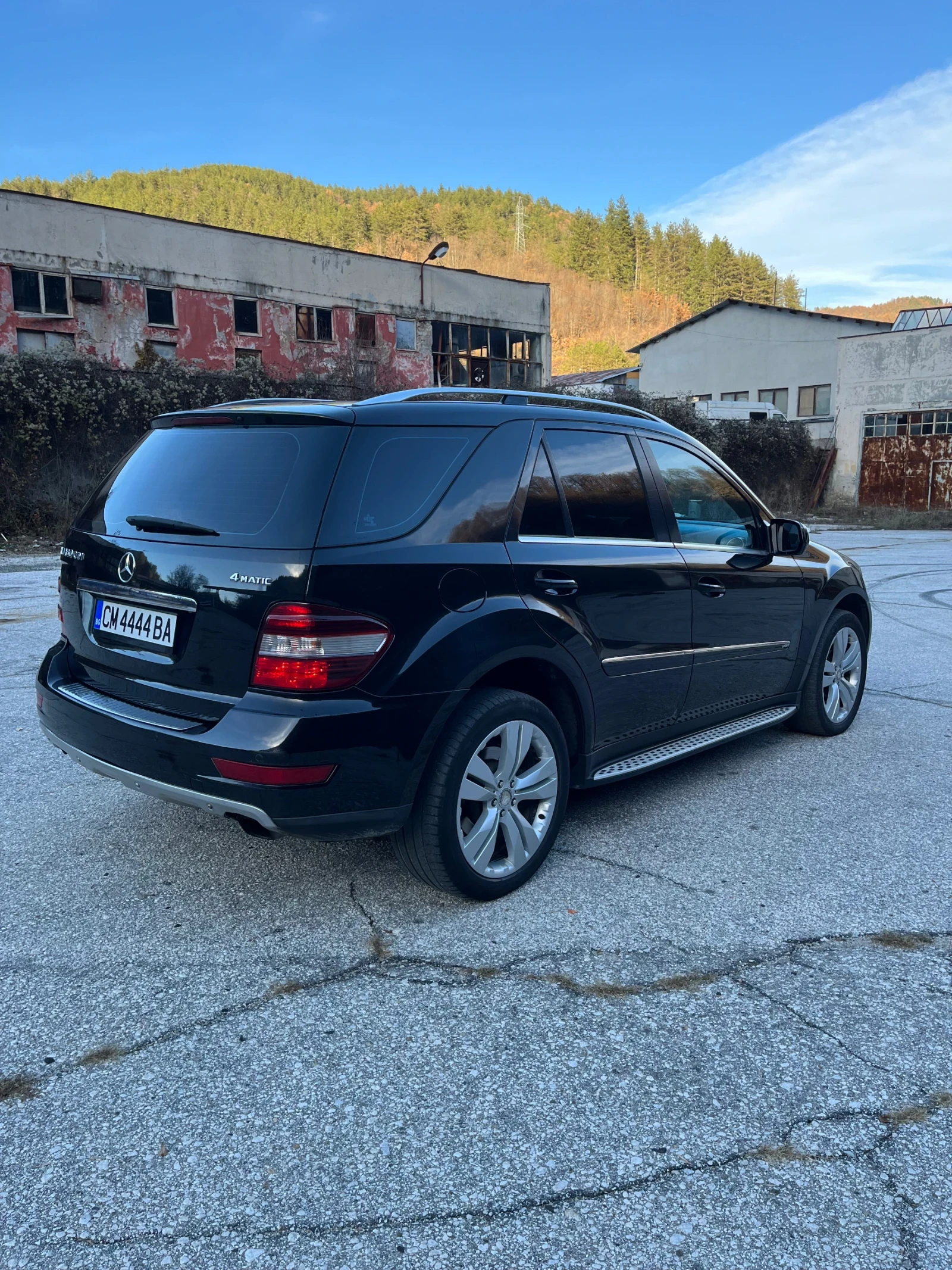 Mercedes-Benz ML 350  - изображение 8