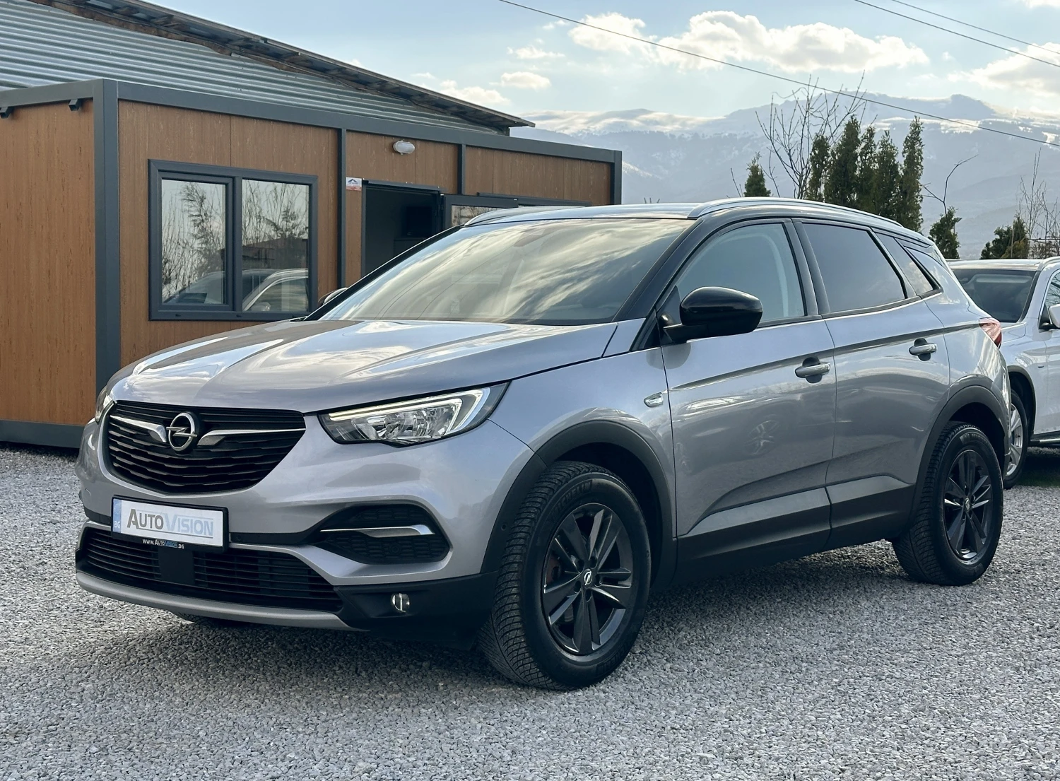 Opel Grandland X 130кс. Autom. 82хил.км.Lane assist Camera
