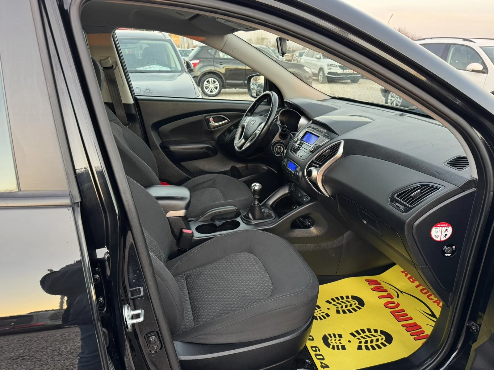 Hyundai IX35 1.6I, снимка 14 - Автомобили и джипове - 53815428