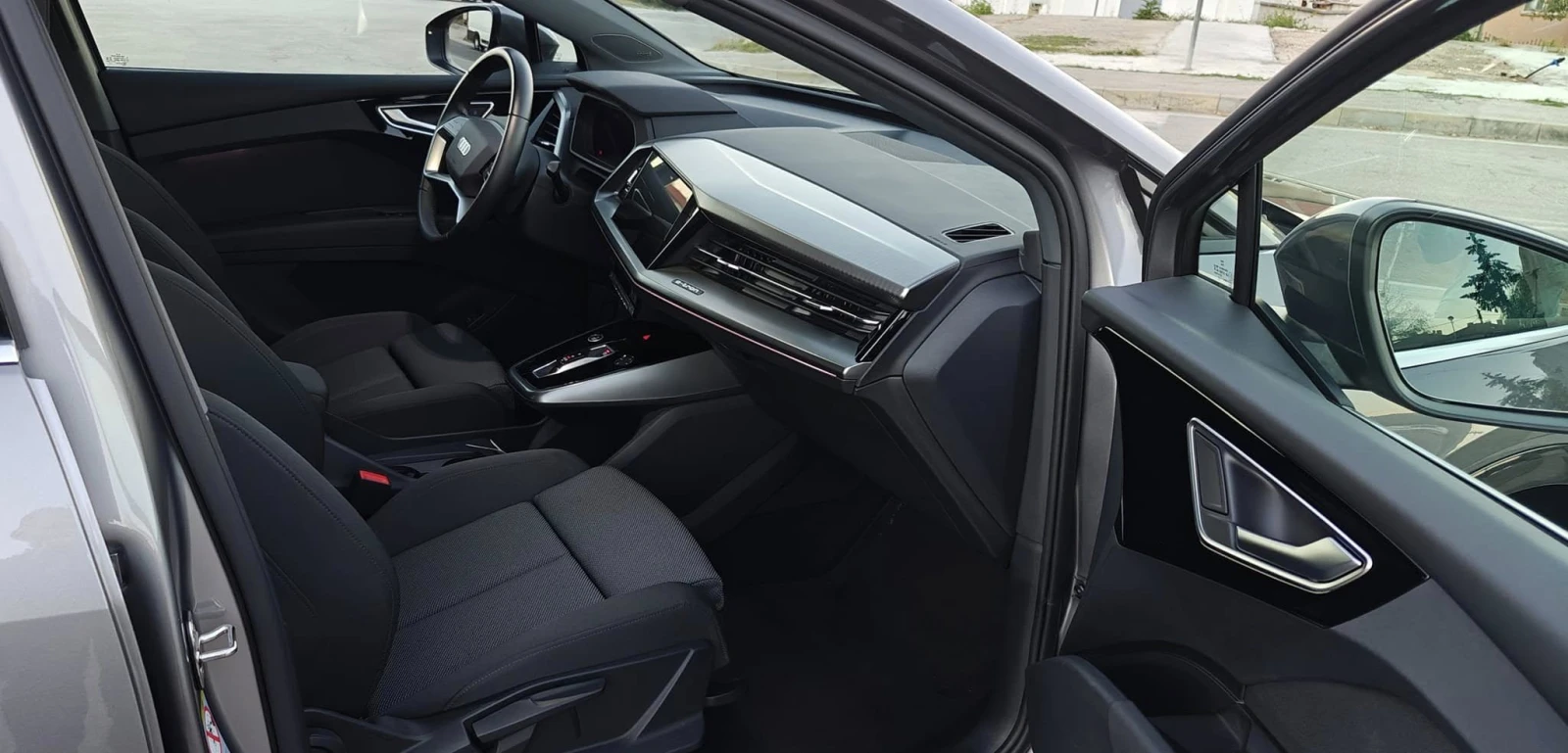 Audi Q4 Sportback E-tron 35, снимка 8 - Автомобили и джипове - 54140990