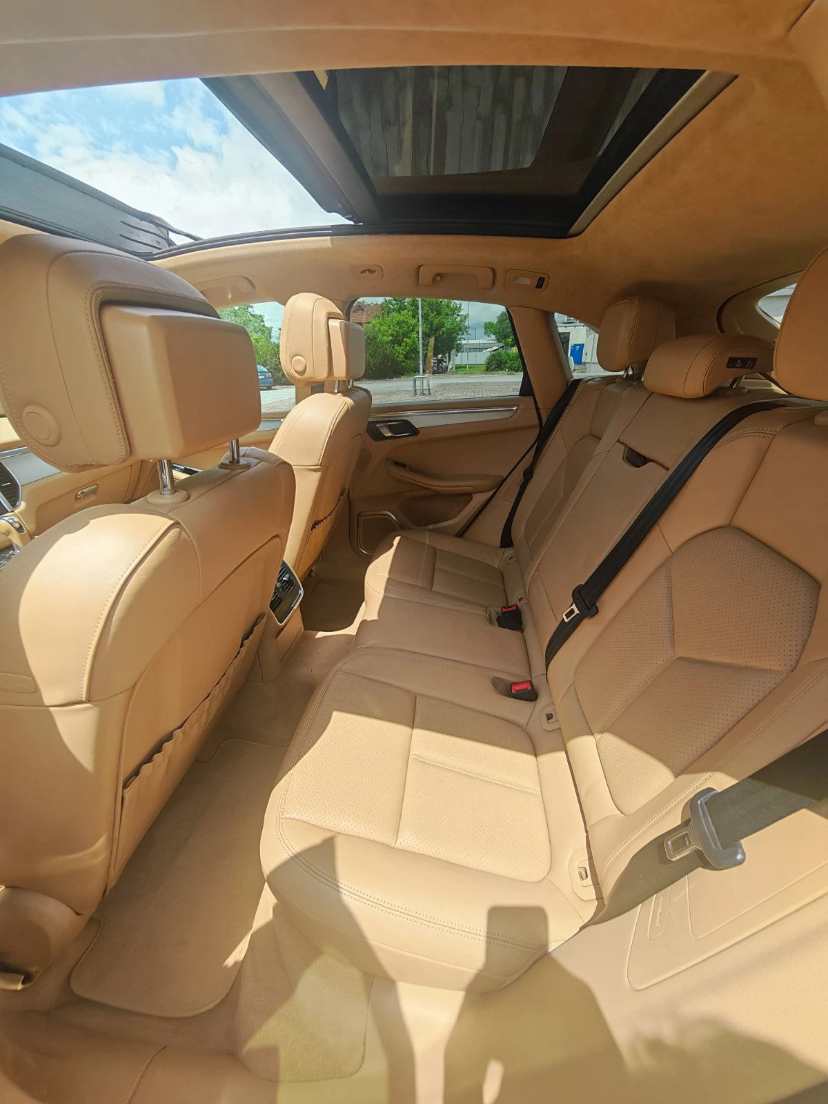 Porsche Macan Turbo - Burmester, Beige interior, снимка 4 - Автомобили и джипове - 54751294