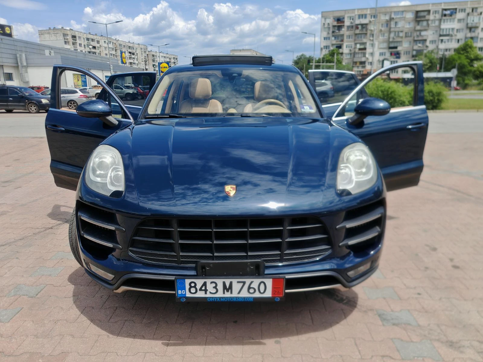 Porsche Macan Turbo - Burmester, Beige interior