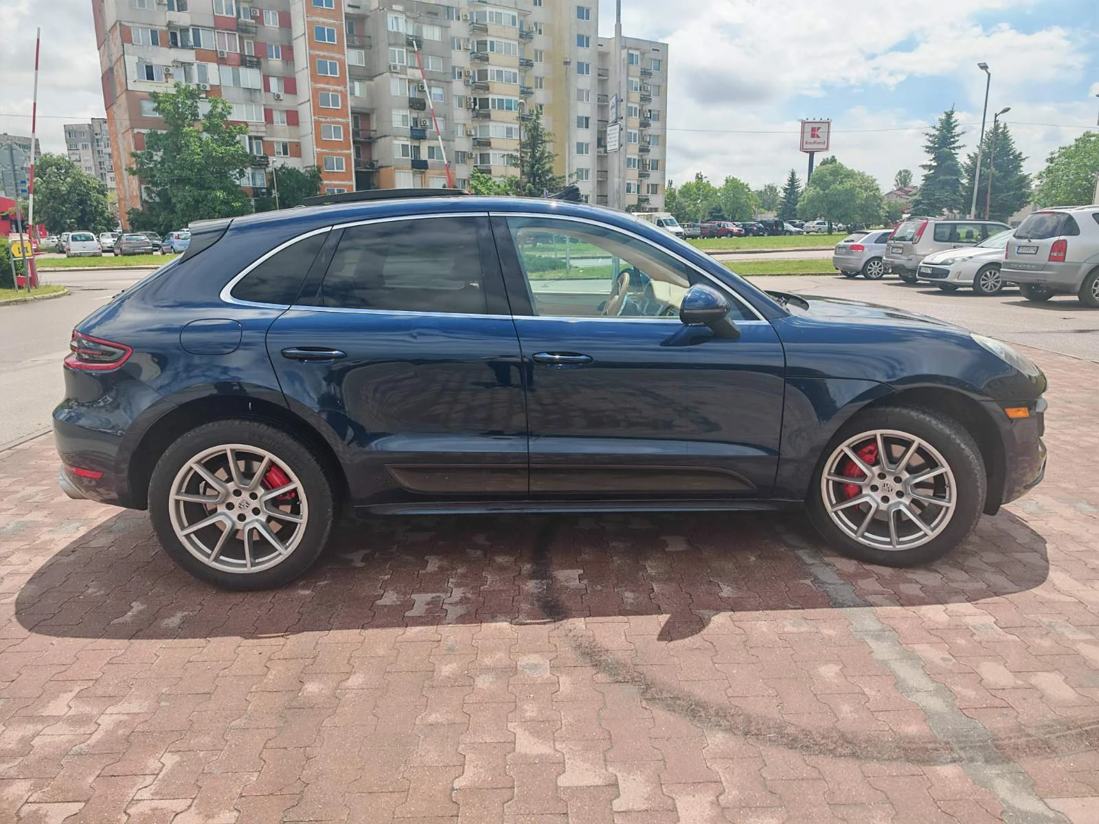 Porsche Macan Turbo - Burmester, Beige interior, снимка 16 - Автомобили и джипове - 54751294