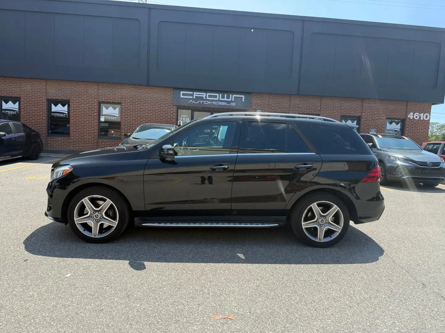 Mercedes-Benz GLE 400 AMG PKG ЦЕНА ДО БЪЛГАРИЯ АВТОКРЕДИТ, снимка 3 - Автомобили и джипове - 55528342