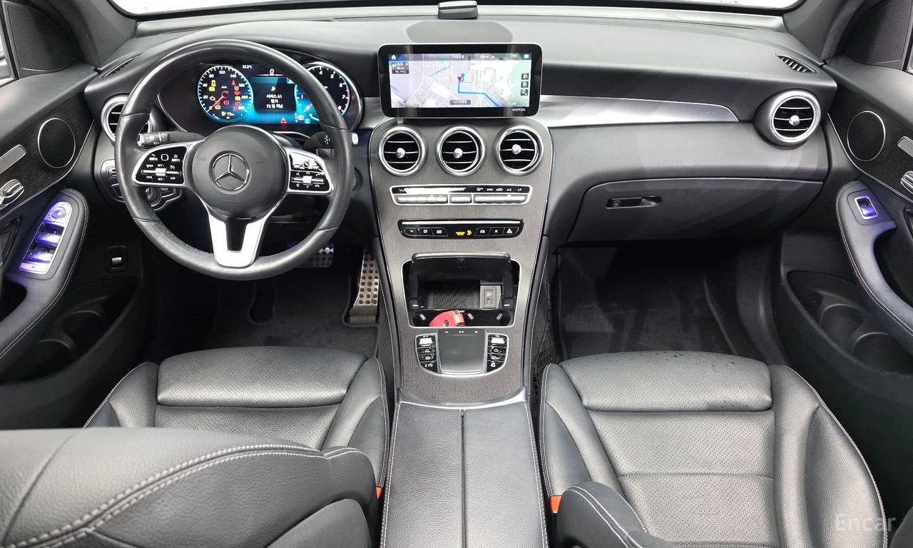 Mercedes-Benz GLC 300 AMG* LINE* COUPE* ХЕДЪП* LANE* ASSIST* ПОДГРЕВ* КА, снимка 6 - Автомобили и джипове - 55529681