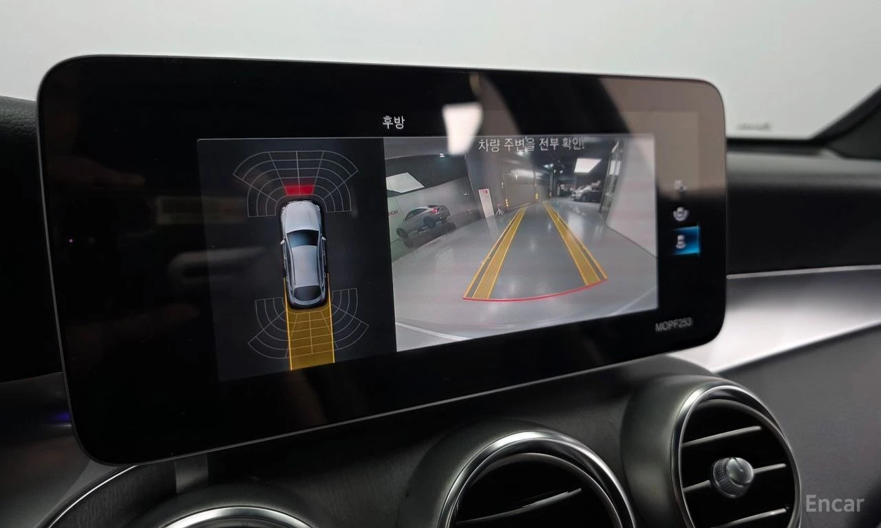 Mercedes-Benz GLC 300 AMG* LINE* COUPE* ХЕДЪП* LANE* ASSIST* ПОДГРЕВ* КА, снимка 9 - Автомобили и джипове - 55529681