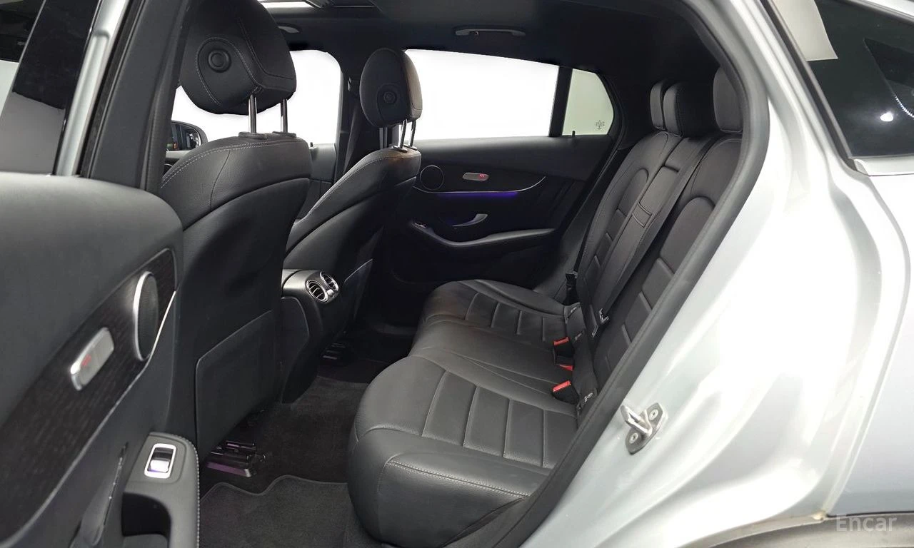 Mercedes-Benz GLC 300 AMG* LINE* COUPE* ХЕДЪП* LANE* ASSIST* ПОДГРЕВ* КА, снимка 16 - Автомобили и джипове - 55529681