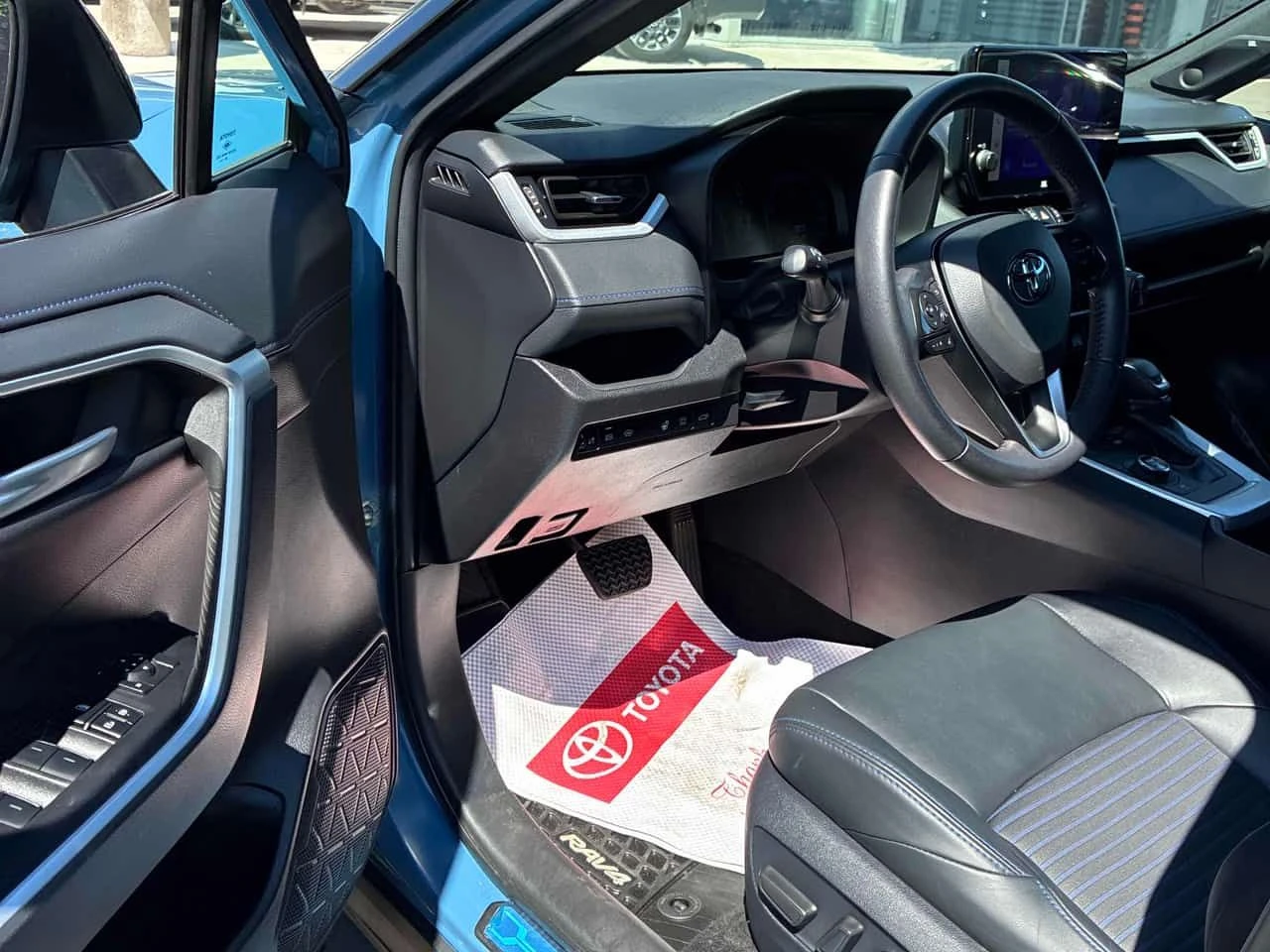 Toyota Rav4 * Hybrid XSE* АВТОКРЕДИТ БЕЗ ПЪРВОНАЧАЛНА ВНОСКА* , снимка 5 - Автомобили и джипове - 55641277