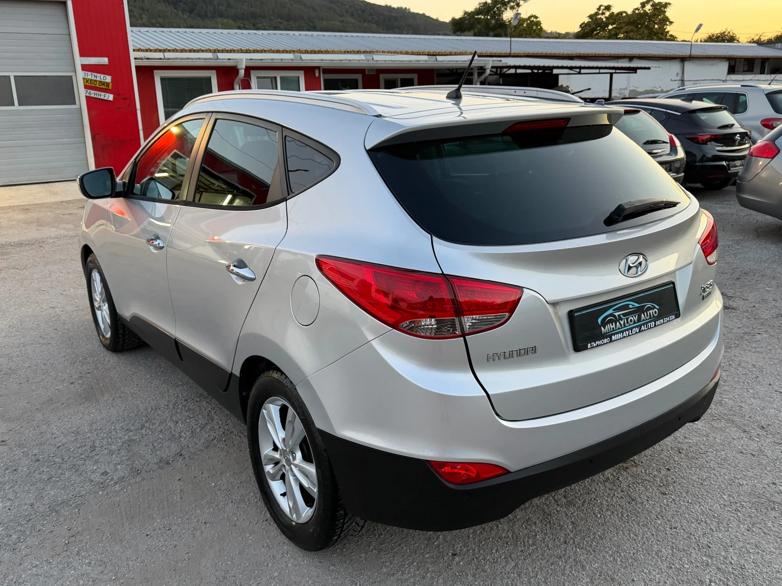 Hyundai IX35 1.7CRDI 160 000км/КОЖА/ПОДГРЕВ/ПАРКТРОНИК, снимка 5 - Автомобили и джипове - 55694980