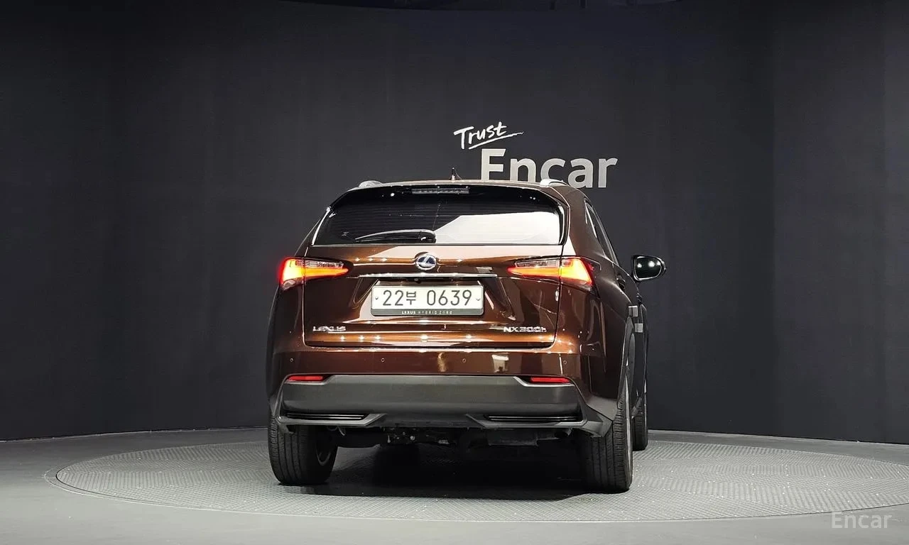Lexus NX * Executive * КРАЙНА ЦЕНА ДО БЪЛГАРИЯ, снимка 4 - Автомобили и джипове - 55846112