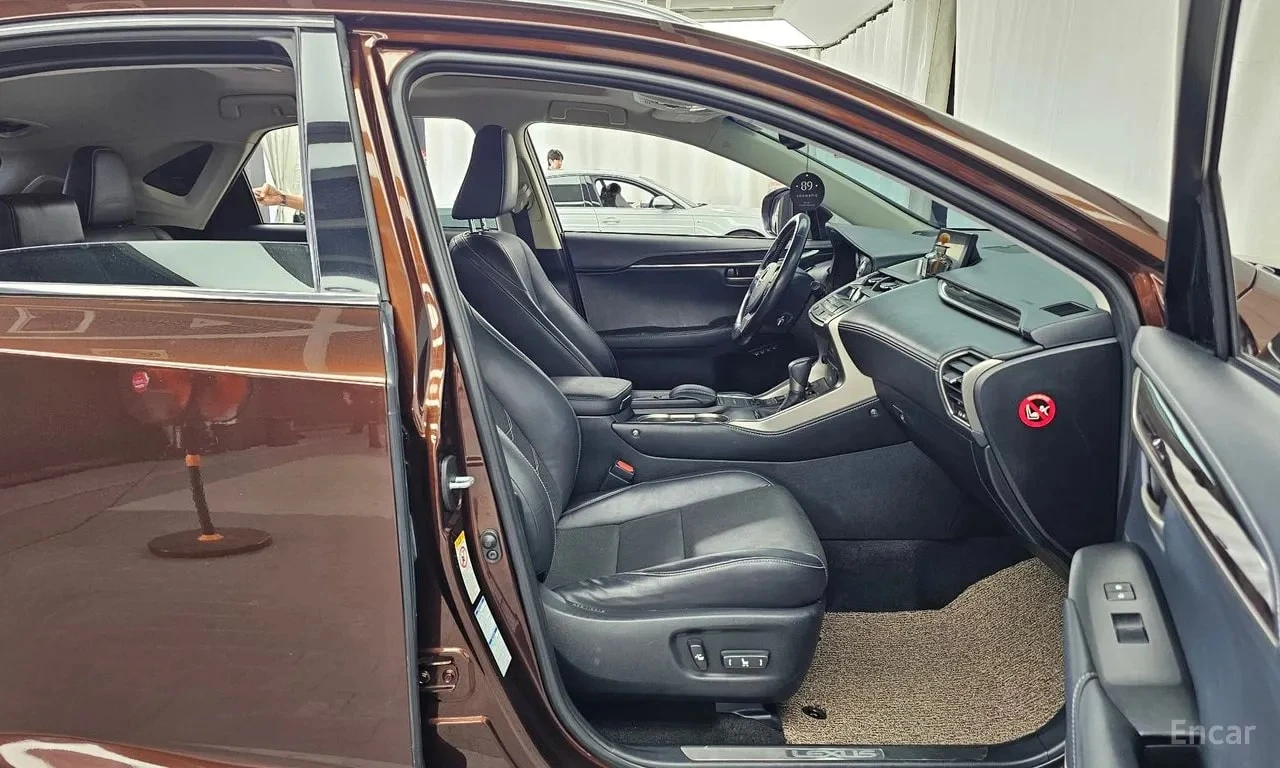 Lexus NX * Executive * КРАЙНА ЦЕНА ДО БЪЛГАРИЯ, снимка 11 - Автомобили и джипове - 55846112