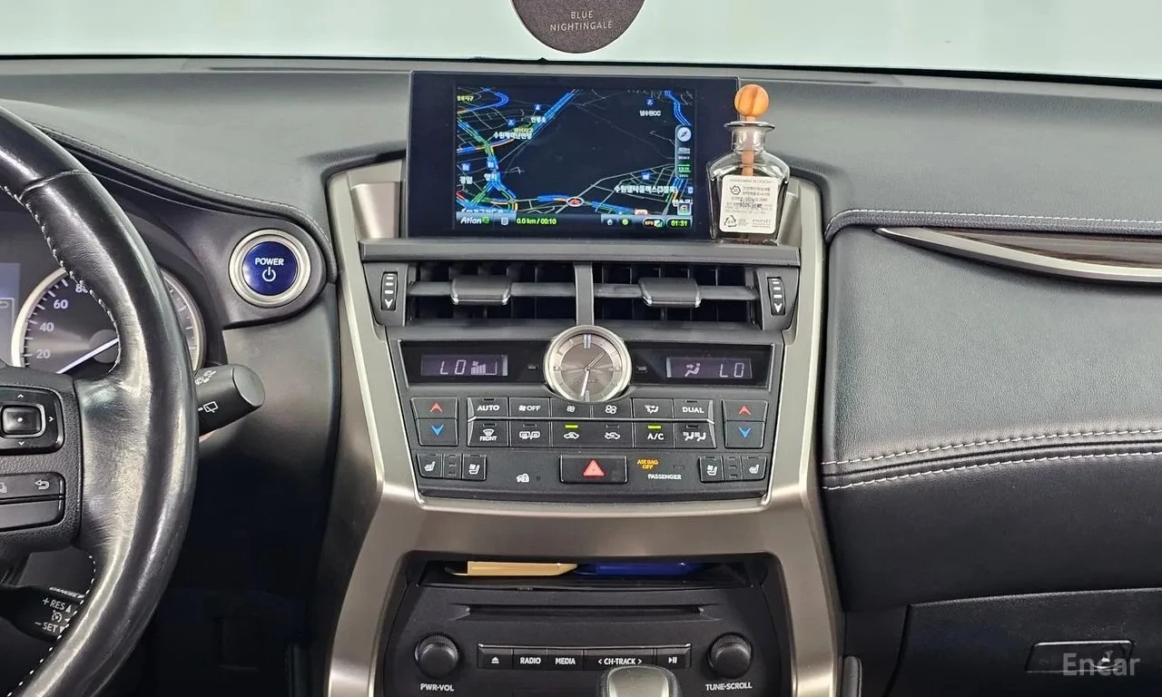 Lexus NX * Executive * КРАЙНА ЦЕНА ДО БЪЛГАРИЯ, снимка 14 - Автомобили и джипове - 55846112