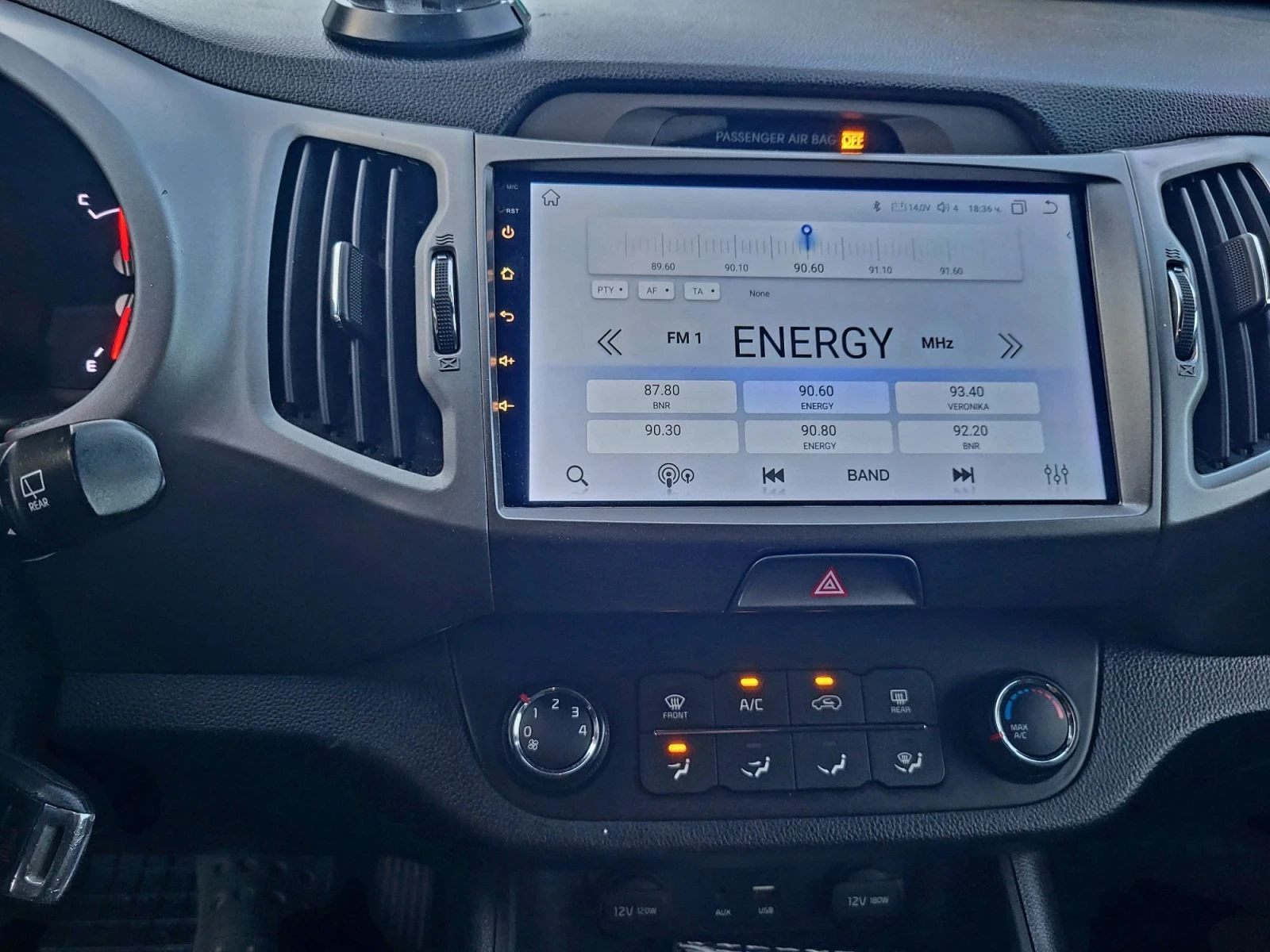 Kia Sportage, снимка 8 - Автомобили и джипове - 56542028