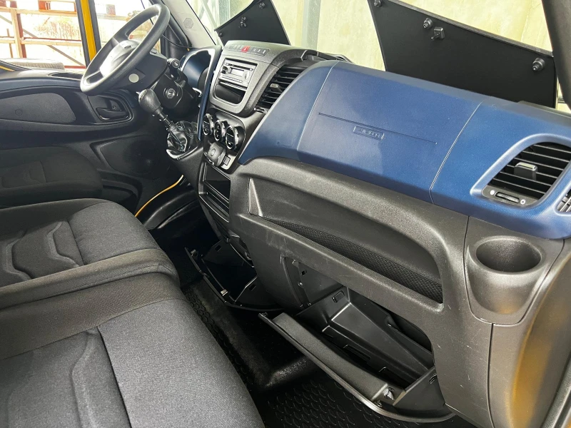 Iveco Daily 35S14G/N, снимка 9 - Бусове и автобуси - 52004645