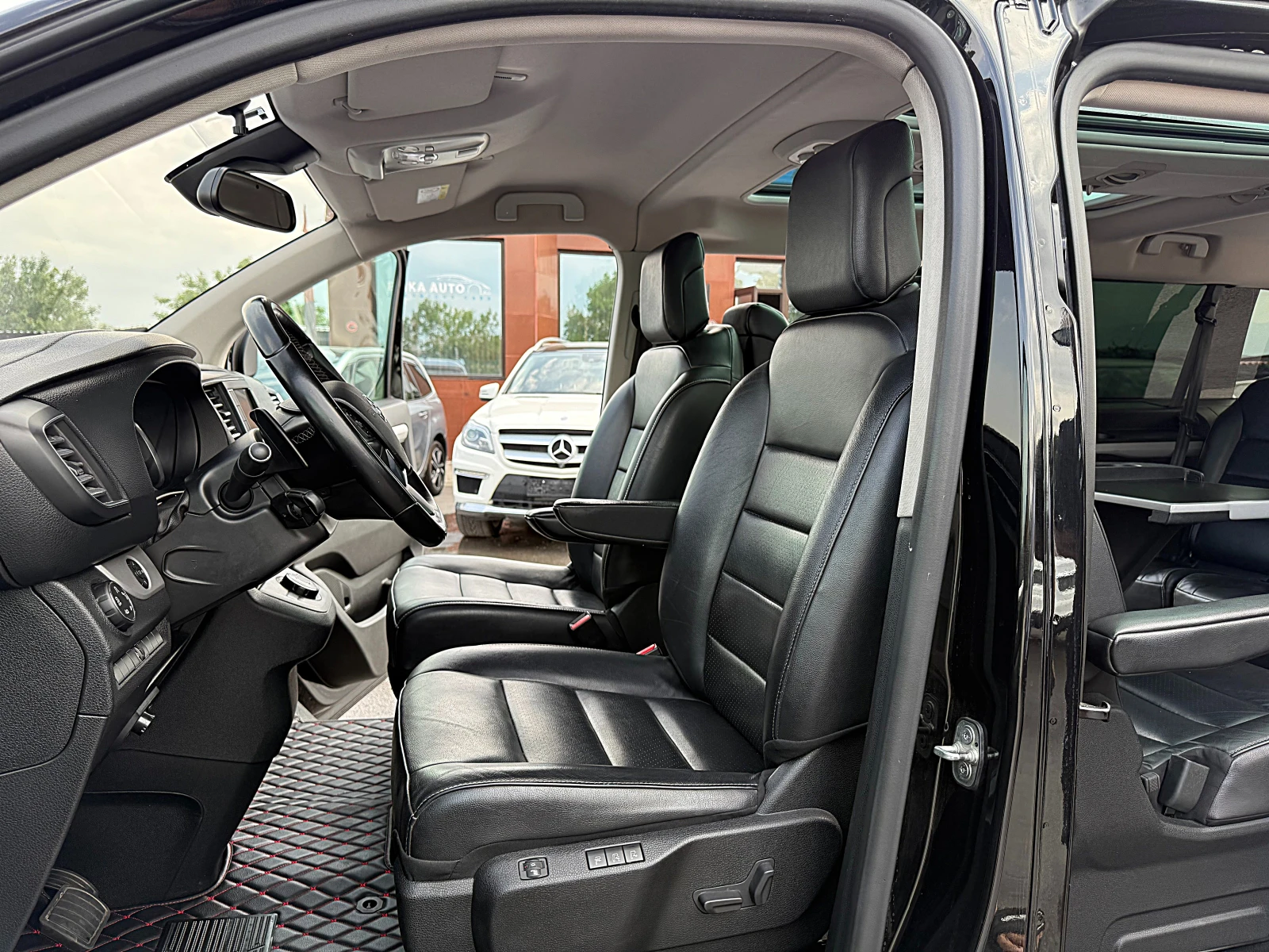 Toyota Proace 2.0D-4D L2 Lounge-Led-BIZNES-Head Up-Xenon-, снимка 8 - Бусове и автобуси - 53886424