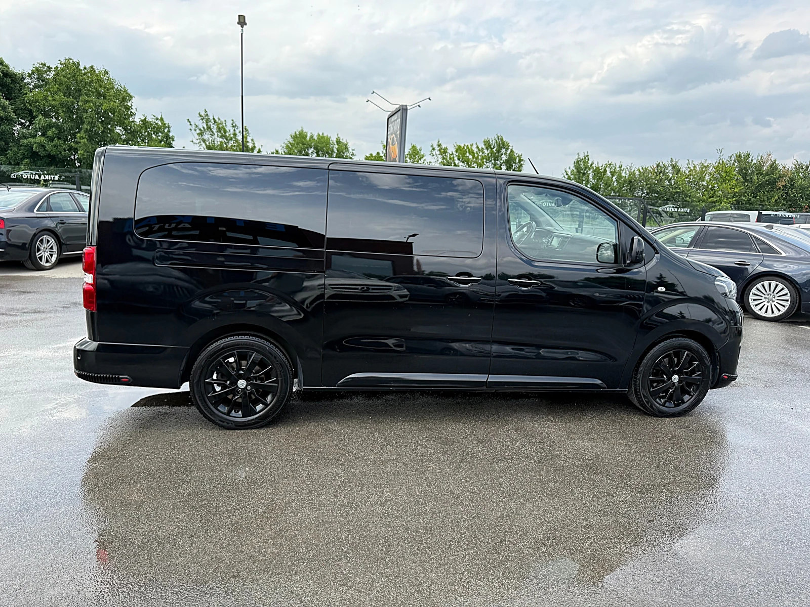 Toyota Proace 2.0D-4D L2 Lounge-Led-BIZNES-Head Up-Xenon-, снимка 6 - Бусове и автобуси - 53886424