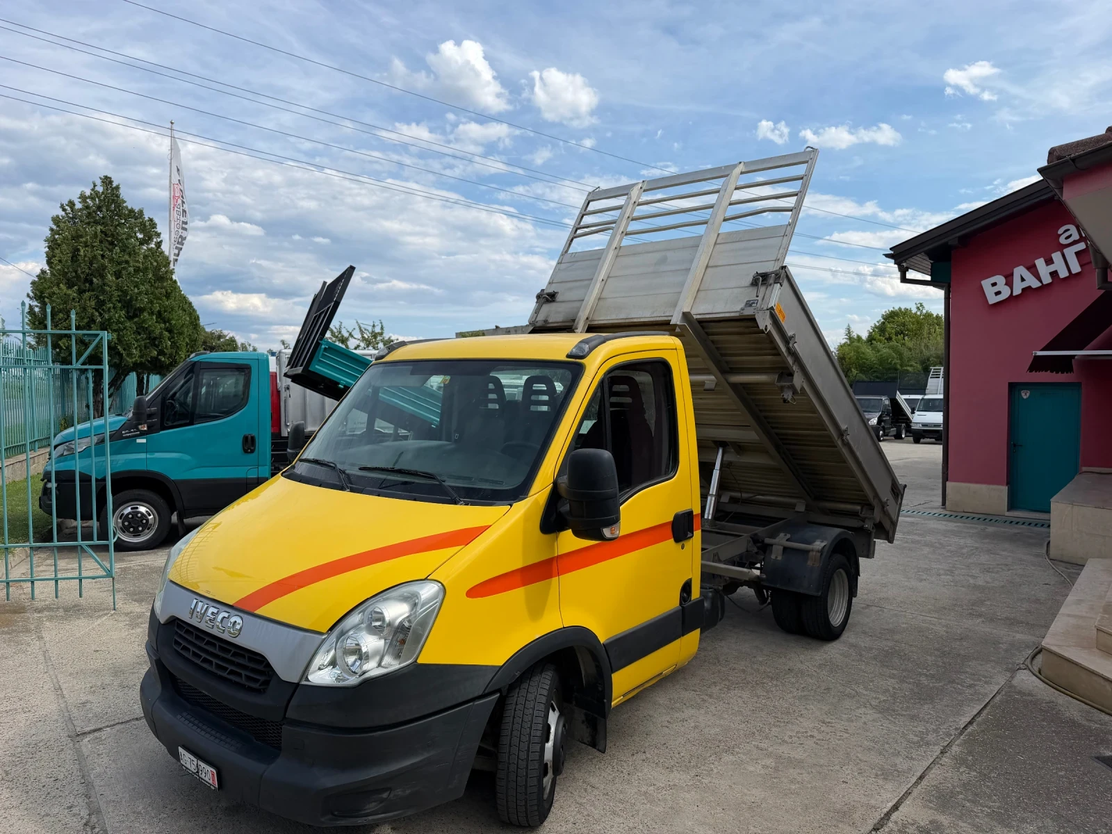 Iveco Daily 3.0HPI* 35C15* Тристранен самосвал* 3.20 метра кош, снимка 4 - Бусове и автобуси - 55207436