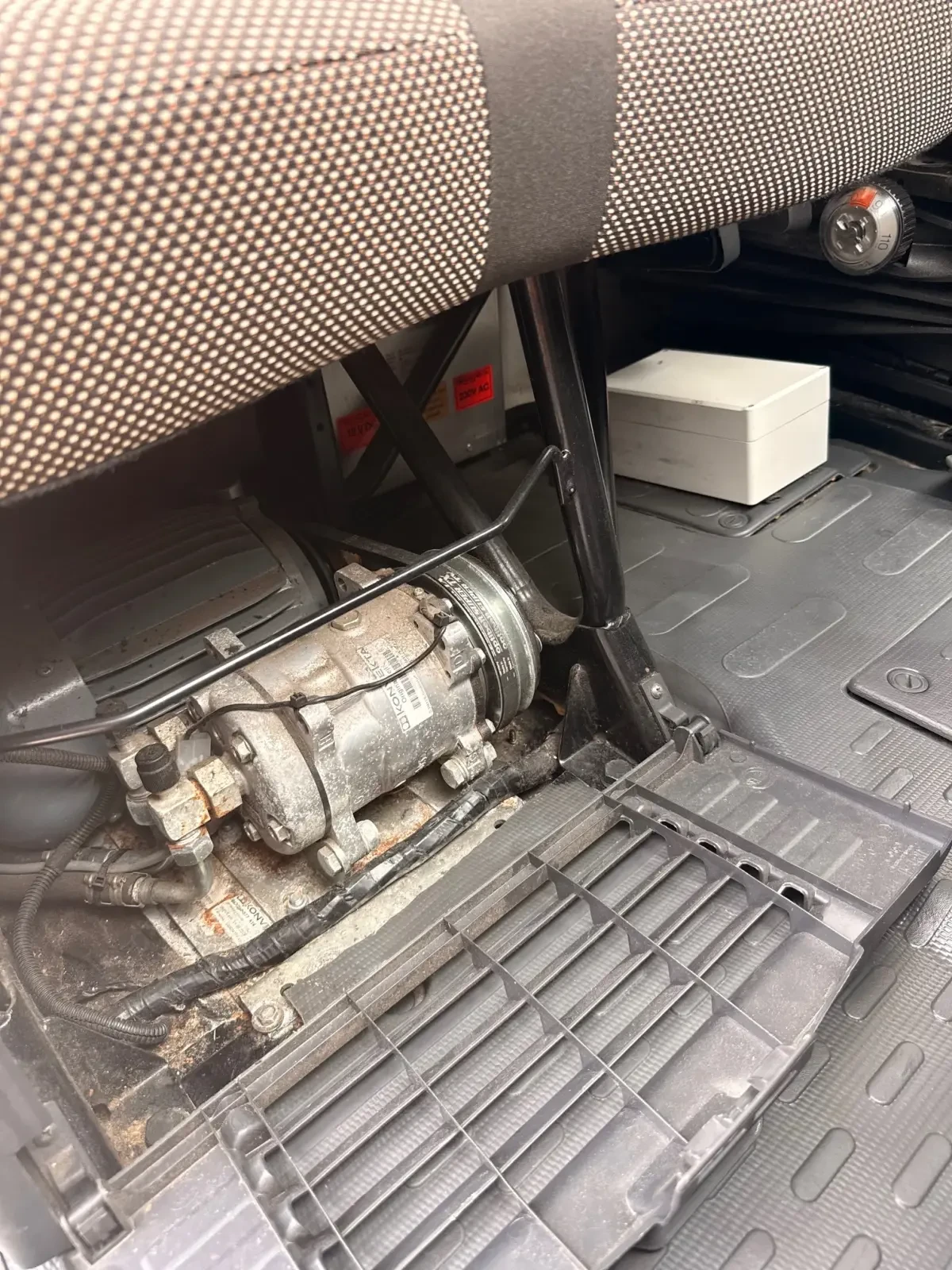 Peugeot Boxer 2.0 HDI* MAXI* ХЛАДИЛЕН, снимка 15 - Бусове и автобуси - 55400873