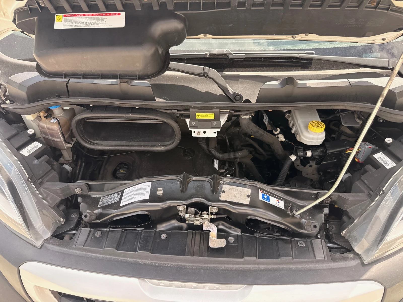 Peugeot Boxer 2.0 HDI* MAXI* ХЛАДИЛЕН, снимка 16 - Бусове и автобуси - 55400873