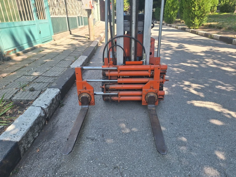 Мотокар Clark, снимка 5 - Индустриална техника - 53389175