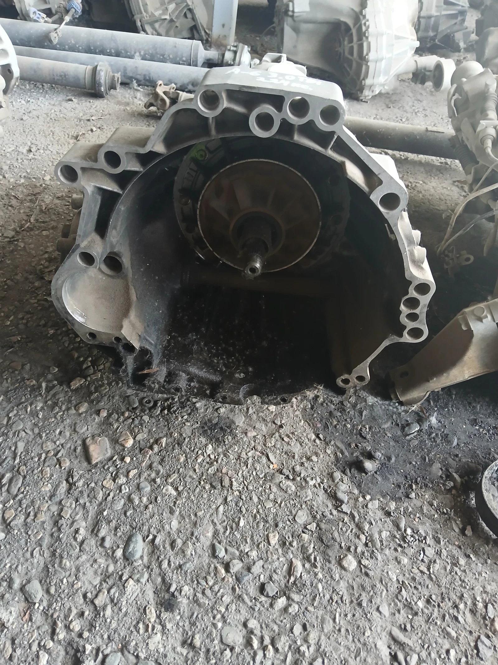 1071040069 скорости Автоматични Audi A6 C6 3.0 tdi, снимка 2 - Части - 55205858
