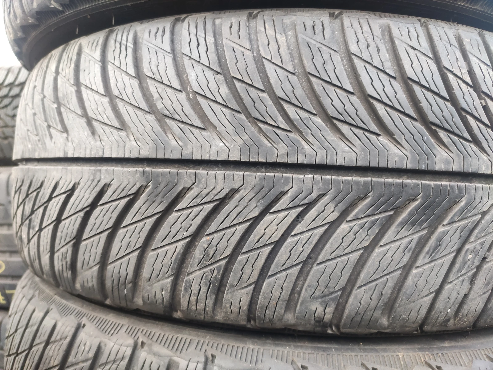 ���� 205/40R18 | Mobile.bg � ����������� 3