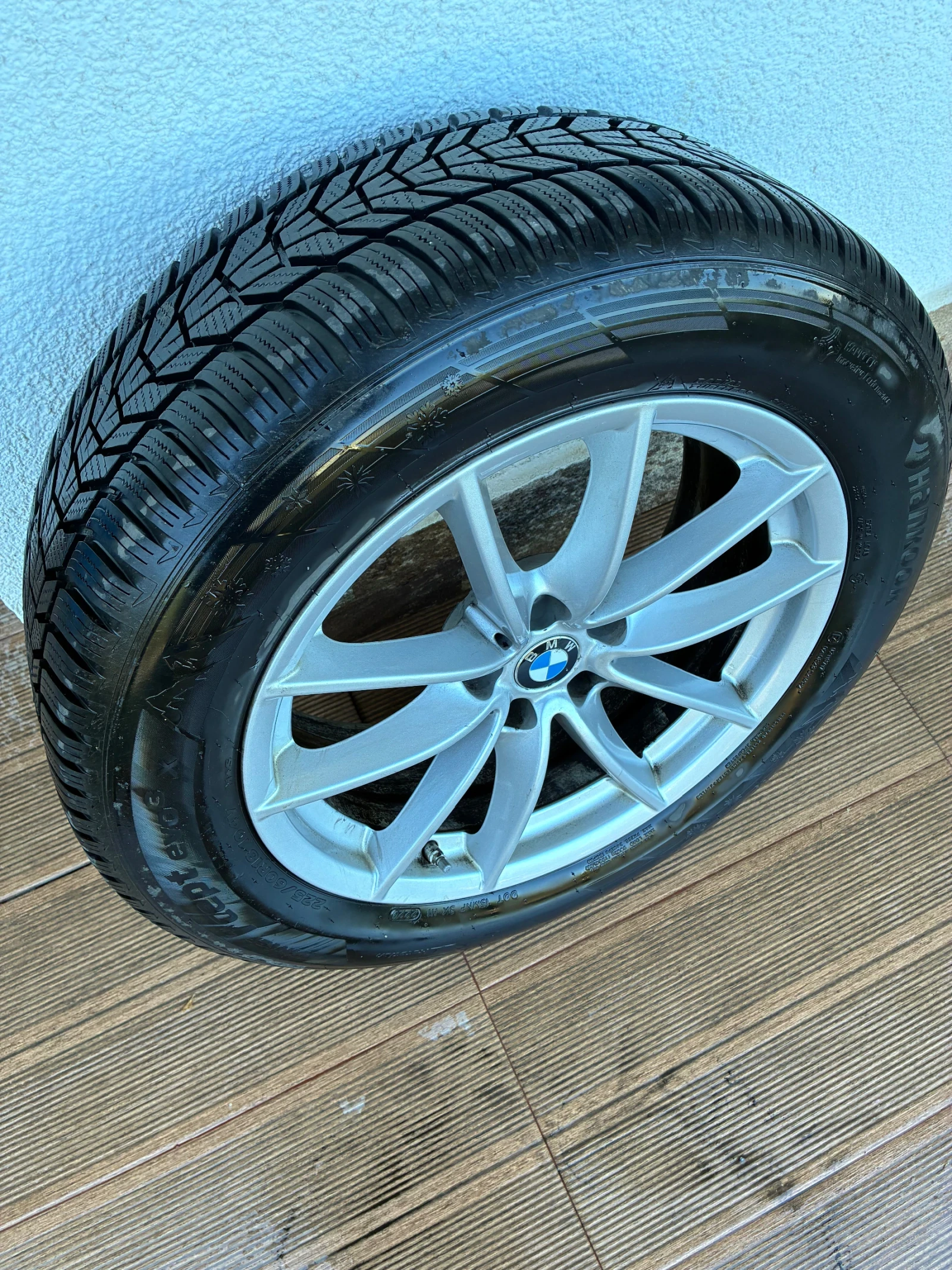 Гуми с джанти Hankook 225/60R18, снимка 2 - Гуми и джанти - 56321045
