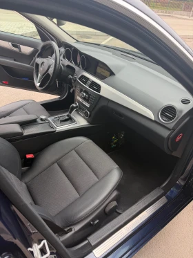 Mercedes-Benz C 300 4-MATIC DISTRONIC AUTO HOLD МЪРТВИ ТОЧКИ, снимка 9